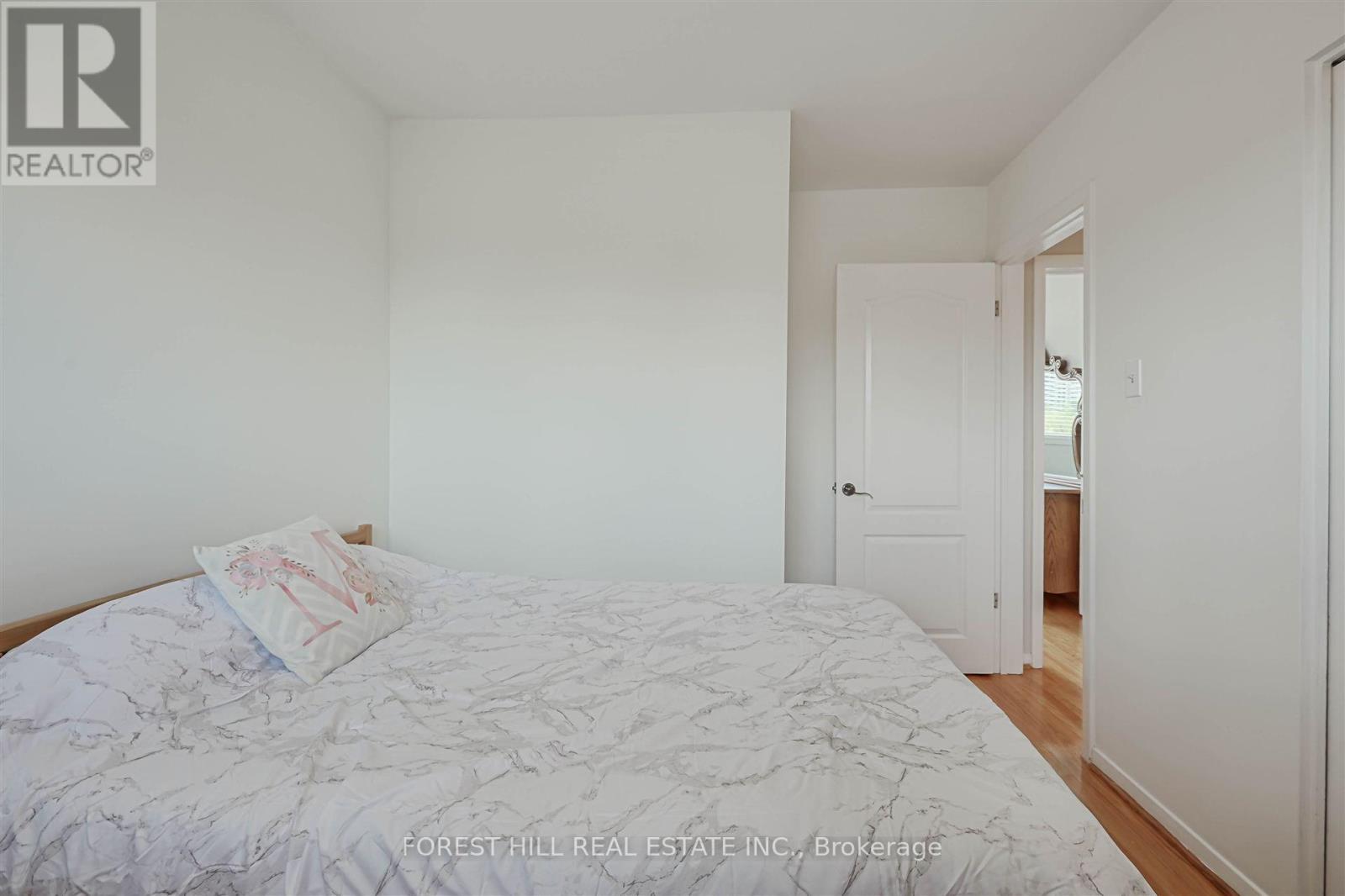 18 Kinnie Court, Toronto, Ontario  M3N 2R9 - Photo 24 - W12166321