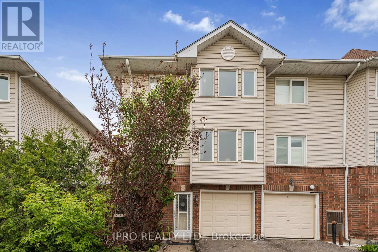 76 - 74 Stewart Maclaren Road, Halton Hills (Georgetown), Ontario  L7G 5L9 - Photo 2 - W12166385