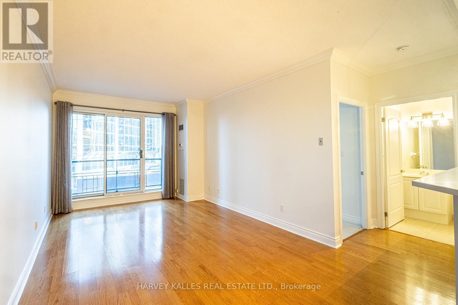412 - 2 Aberfoyle Crescent, Toronto, Ontario  M8X 2Z8 - Photo 4 - W12166426