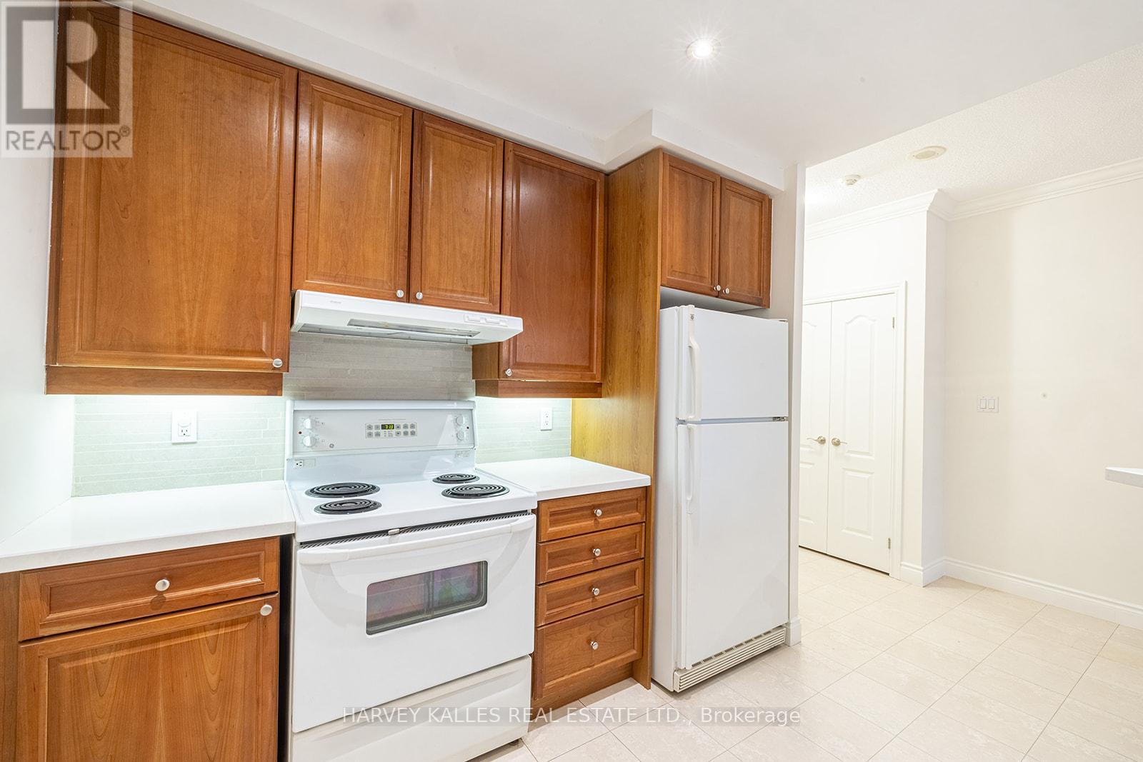 412 - 2 Aberfoyle Crescent, Toronto, Ontario  M8X 2Z8 - Photo 8 - W12166426