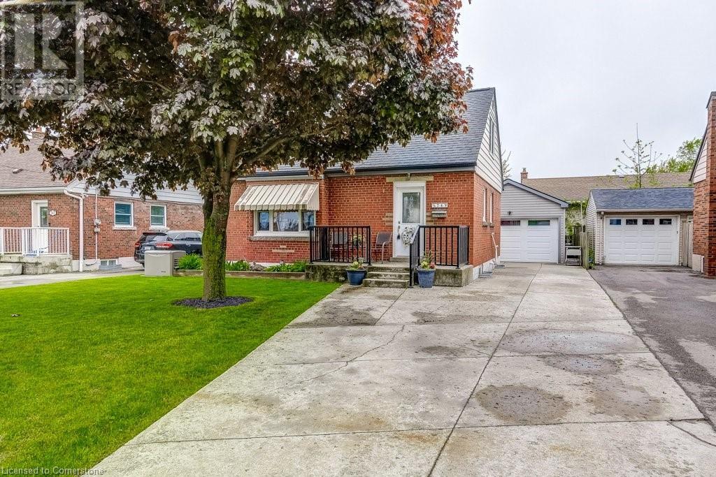 749 UPPER GAGE Avenue, hamilton, Ontario