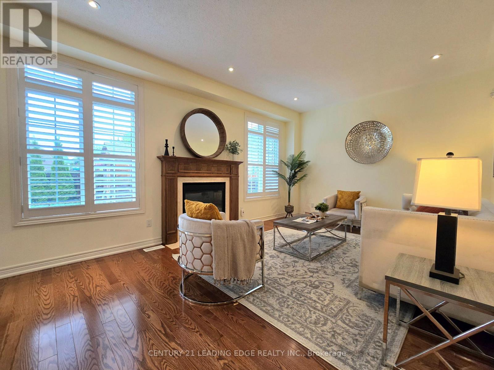 6 Castleglen Boulevard, Markham, Ontario  L6C 0A8 - Photo 18 - N12163005