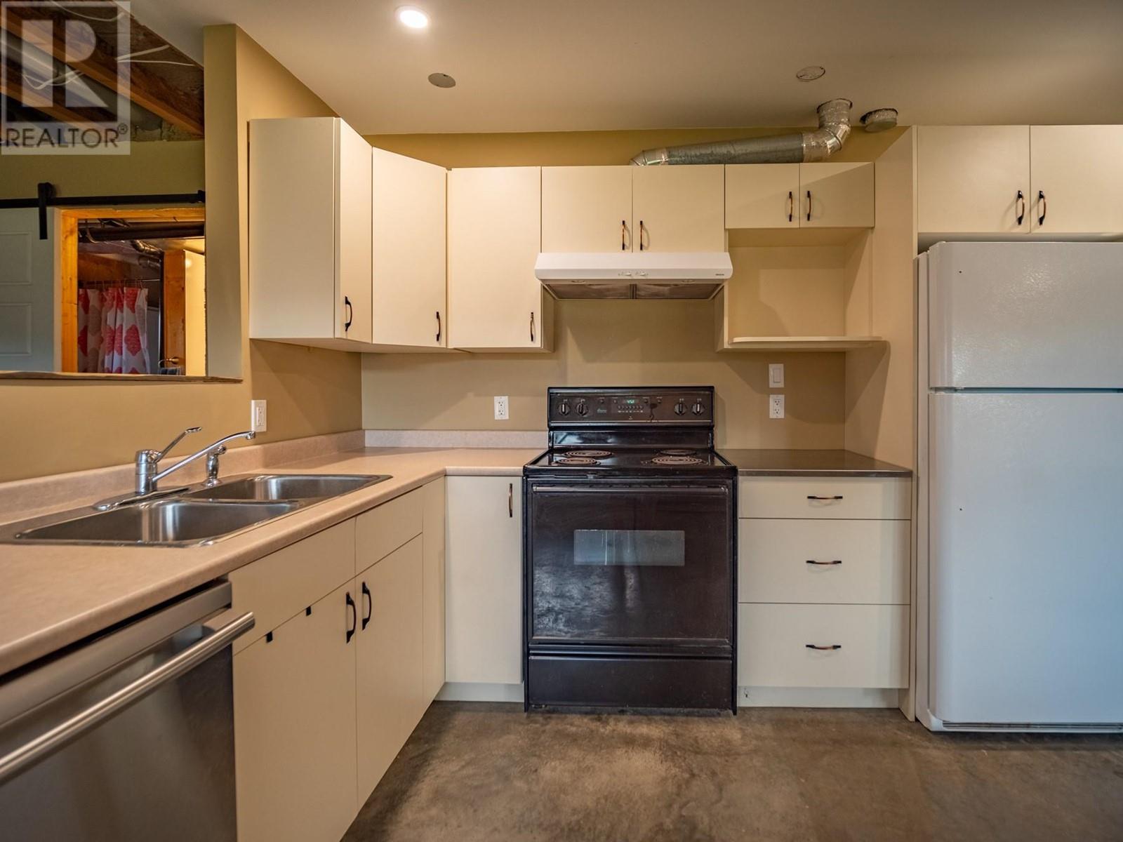 1585 LANCE Road, Pritchard, BC V0E2P0