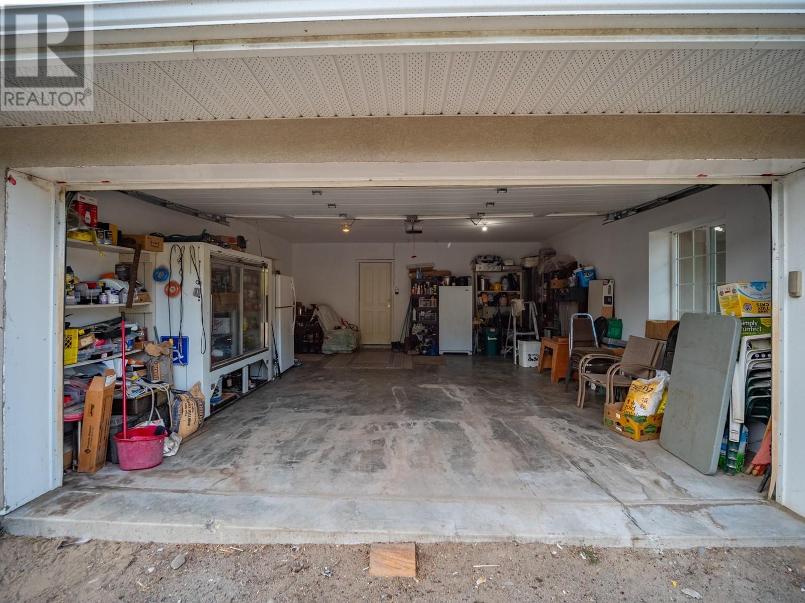 1585 LANCE Road, Pritchard, BC V0E2P0