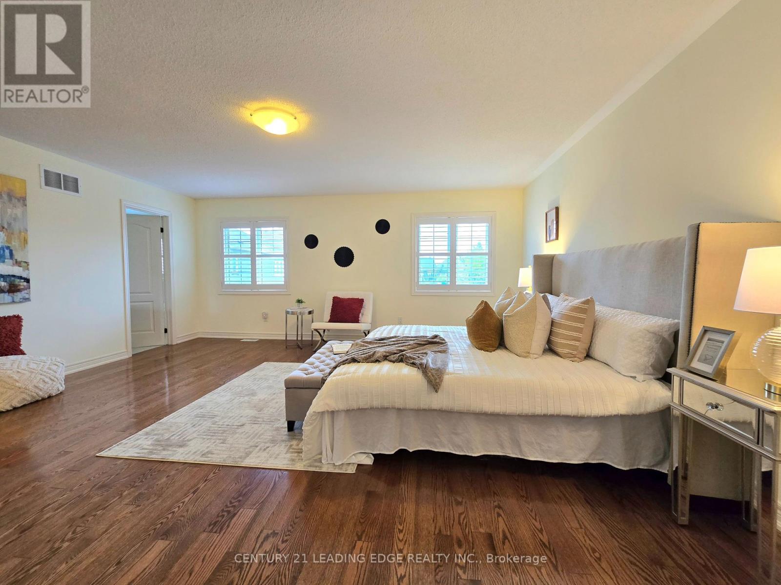6 Castleglen Boulevard, Markham, Ontario  L6C 0A8 - Photo 30 - N12163005