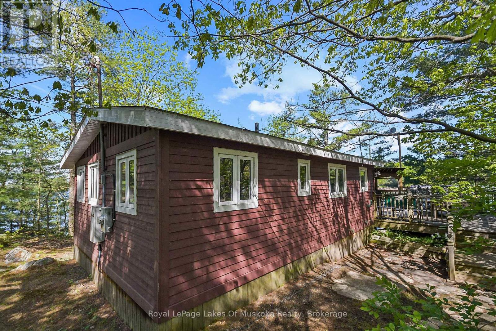 71 Earls Road, The Archipelago (Archipelago South), Ontario  P0C 1H0 - Photo 17 - X12166454