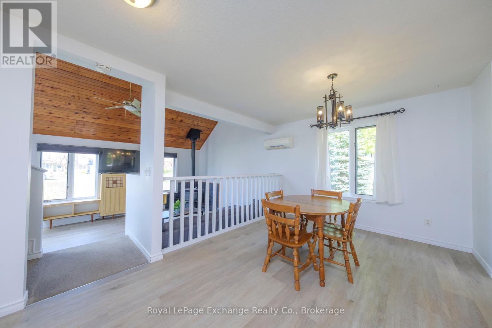 105 Lurgan Lane, Huron-Kinloss, Ontario  N2Z 2X3 - Photo 15 - X12166498