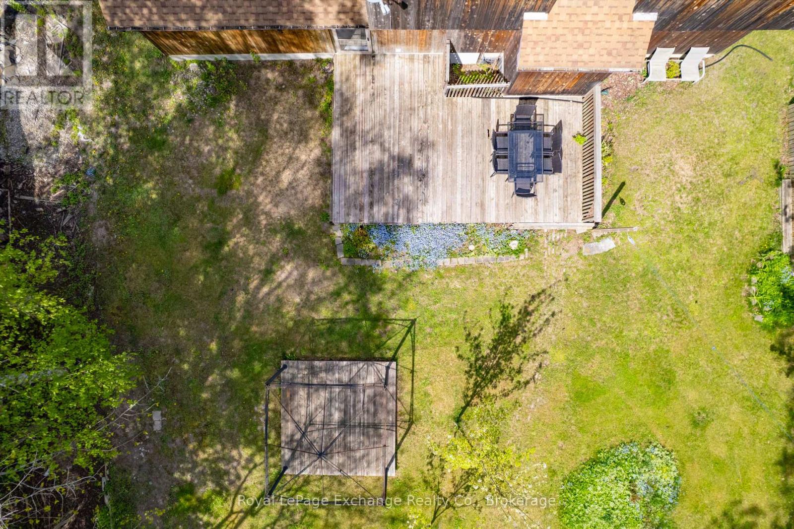 105 Lurgan Lane, Huron-Kinloss, Ontario  N2Z 2X3 - Photo 5 - X12166498