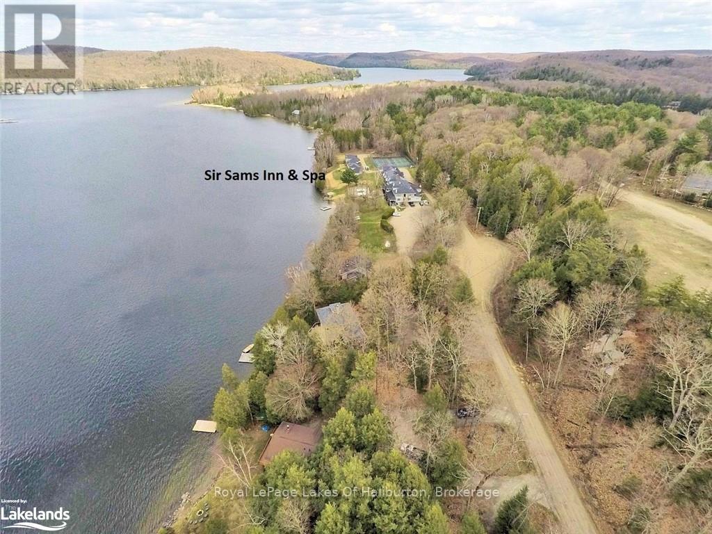 1111 Elk Drive, Dysart Et Al (Guilford), Ontario  K0M 1S0 - Photo 45 - X12166511