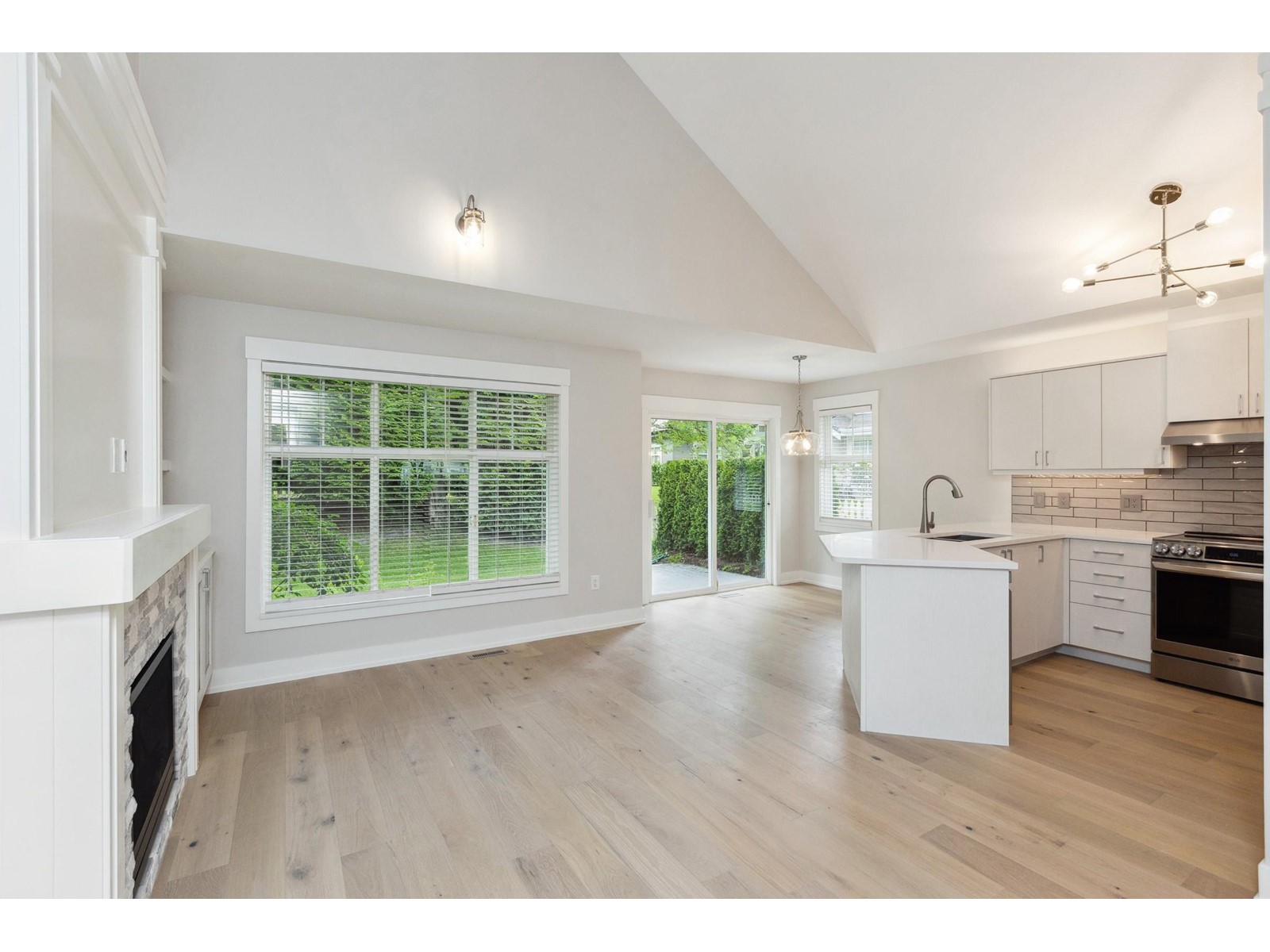 10 14877 33 Avenue, Surrey, British Columbia  V4P 3A3 - Photo 5 - R3004135