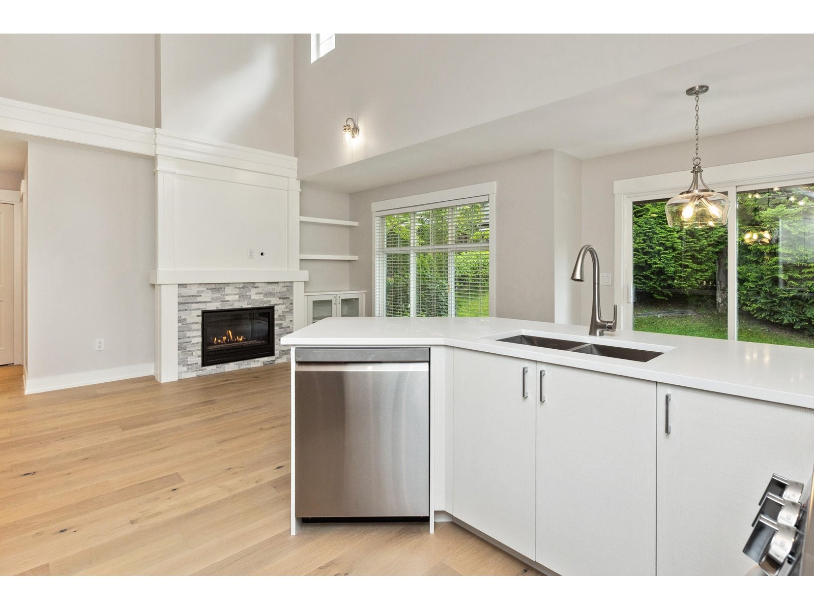 10 14877 33 Avenue, Surrey, British Columbia  V4P 3A3 - Photo 8 - R3004135