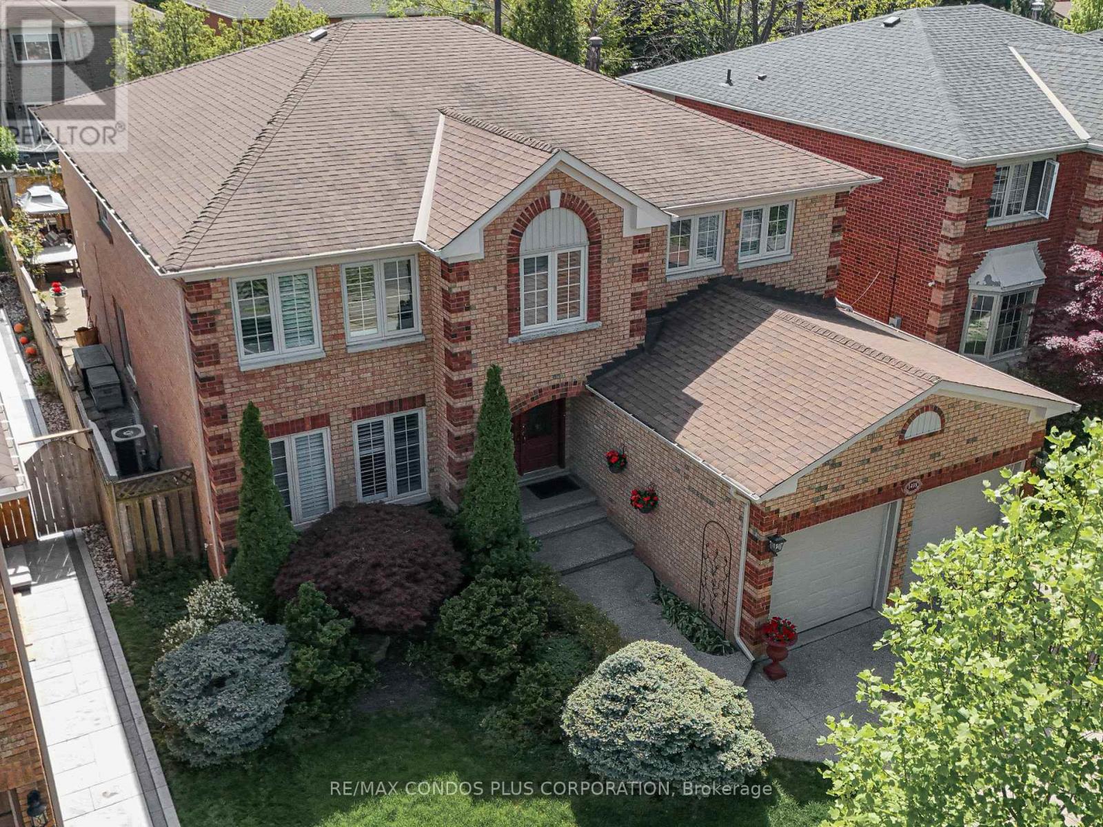 1418 Silversmith Drive, Oakville, Ontario  L6M 2X3 - Photo 36 - W12166061