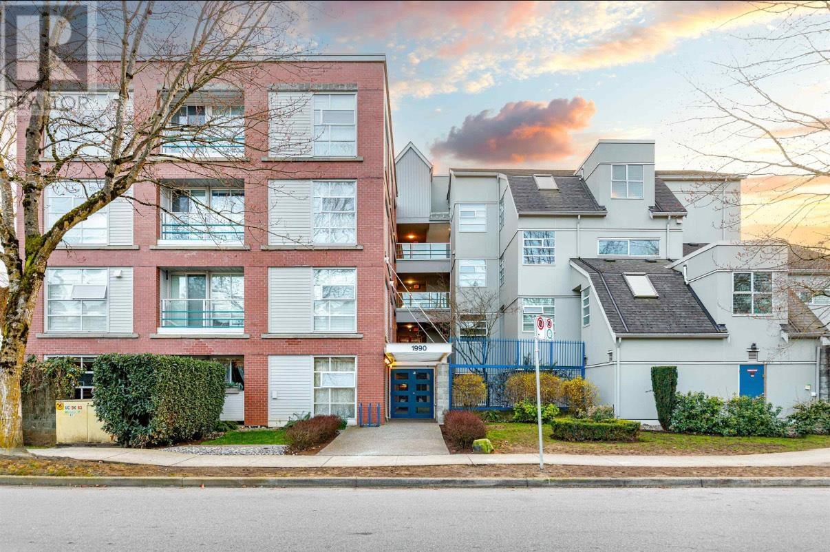114 1990 E Kent  South Avenue, Vancouver, British Columbia  V5P 4X5 - Photo 1 - R3005934