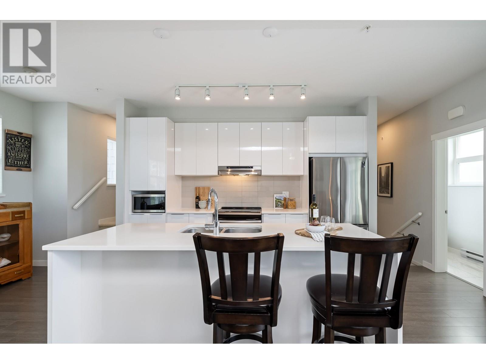 2403 11295 Pazarena Place, Maple Ridge, British Columbia  V2X 4K9 - Photo 6 - R3005947
