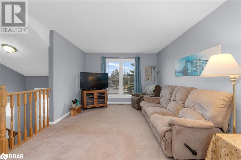 69 Mcconkey Place, Barrie, Ontario  L4N 6H3 - Photo 4 - 40732616