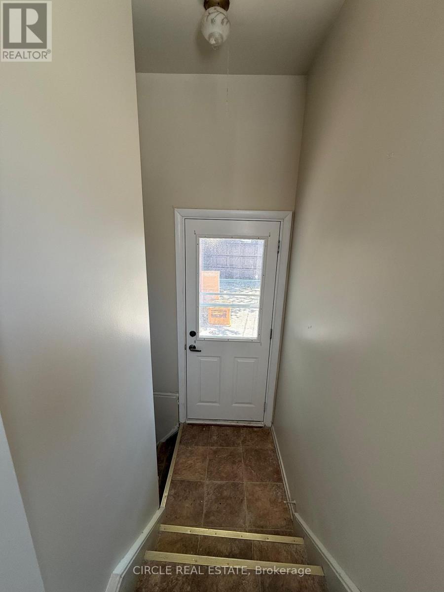 1345 Marlborough Boulevard, Windsor, Ontario  N9C 1Y8 - Photo 8 - X12140248