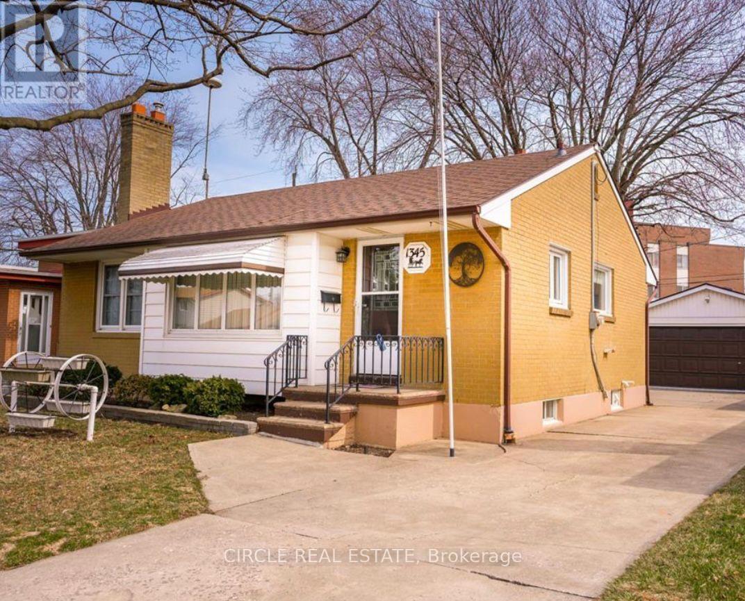 1345 MARLBOROUGH BOULEVARD, Windsor, Ontario