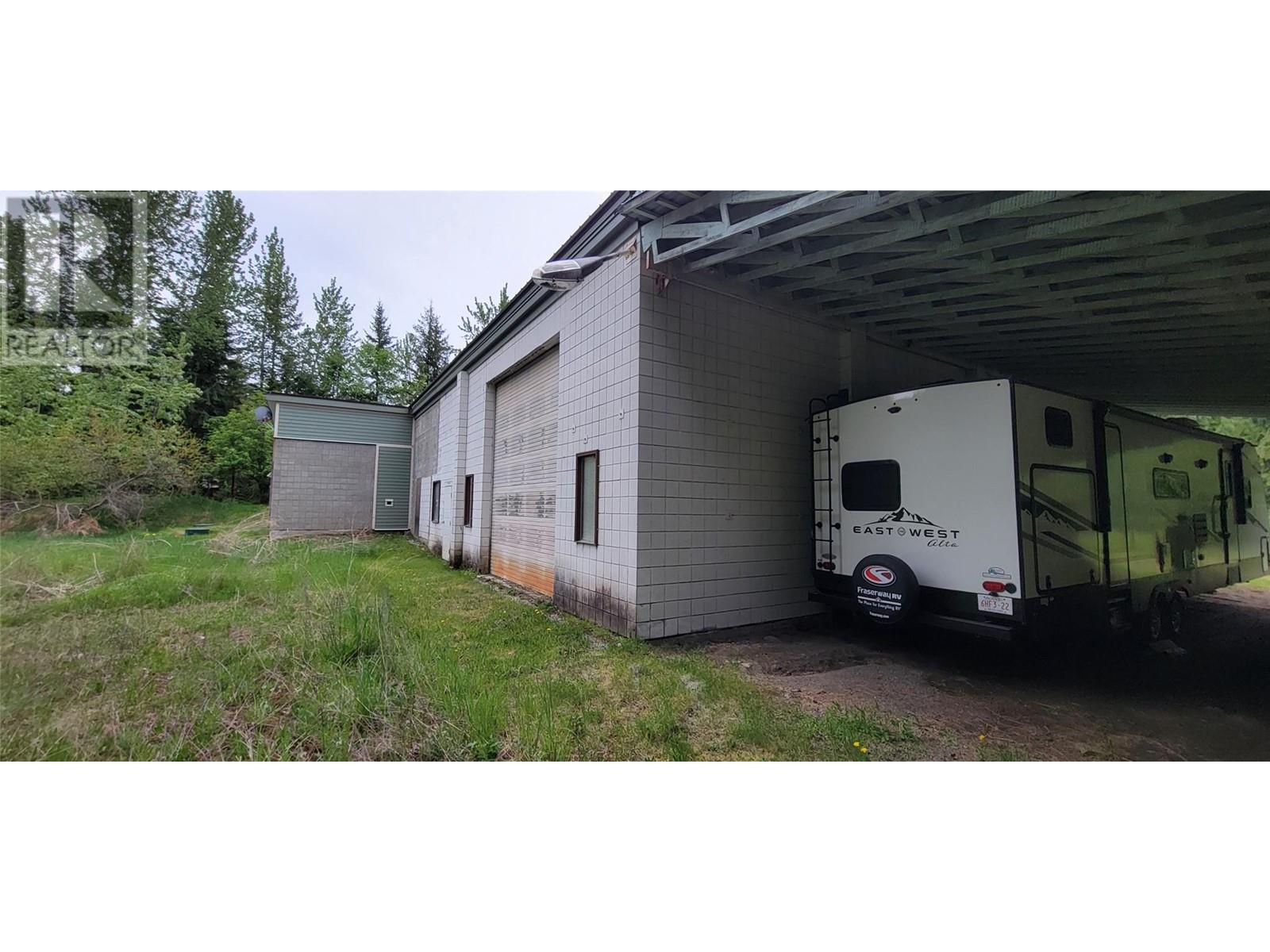 204 Stewart Street, Rosebery, BC V0G1S1
