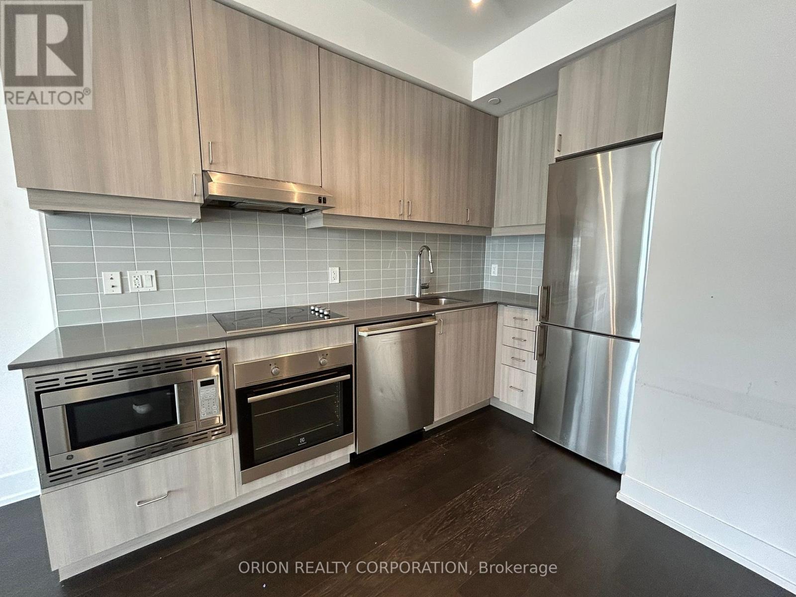 707 - 7 KENASTON GARDEN, Toronto, Ontario
