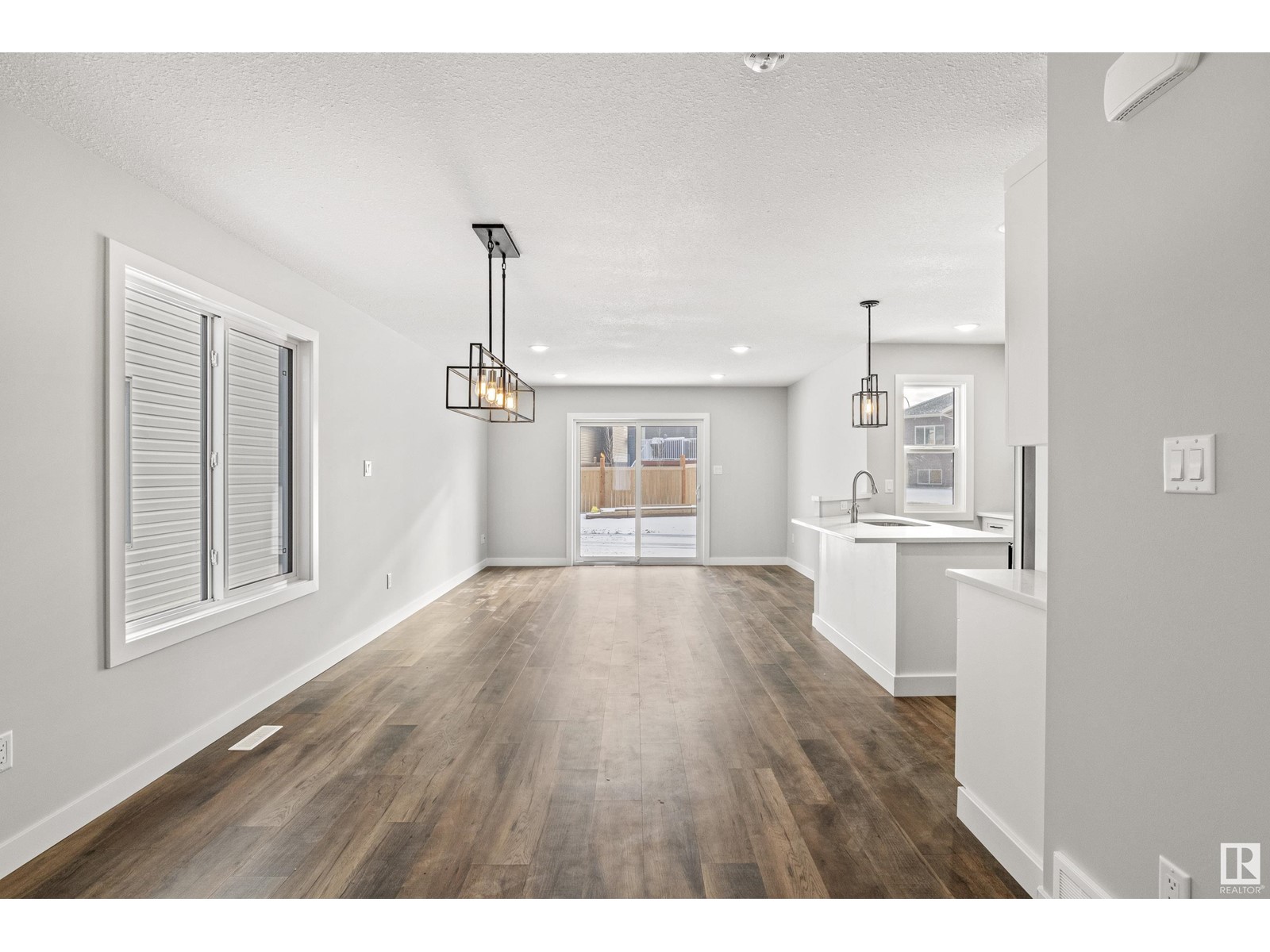 Property at 1709A Crestview WY image 2