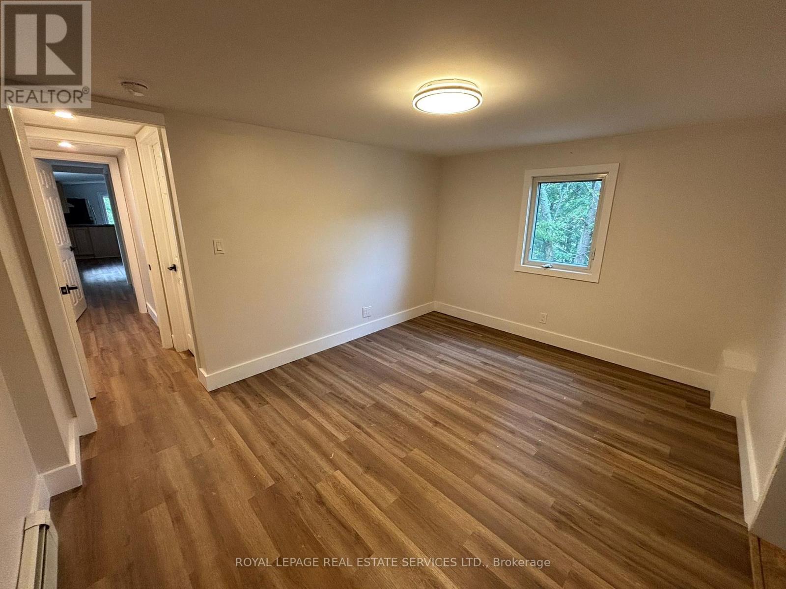 Bachelor - 92 Swords Road, Whitestone, Ontario  P0A 1G0 - Photo 3 - X12057646
