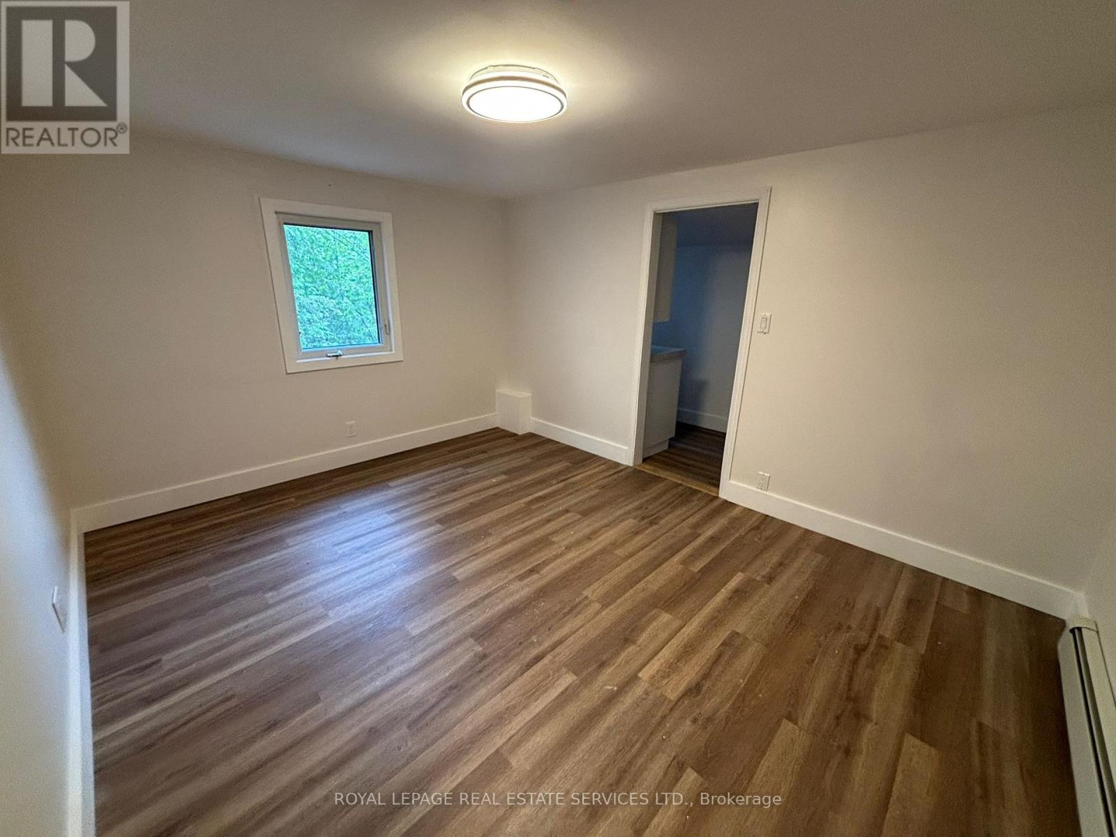 Bachelor - 92 Swords Road, Whitestone, Ontario  P0A 1G0 - Photo 6 - X12057646
