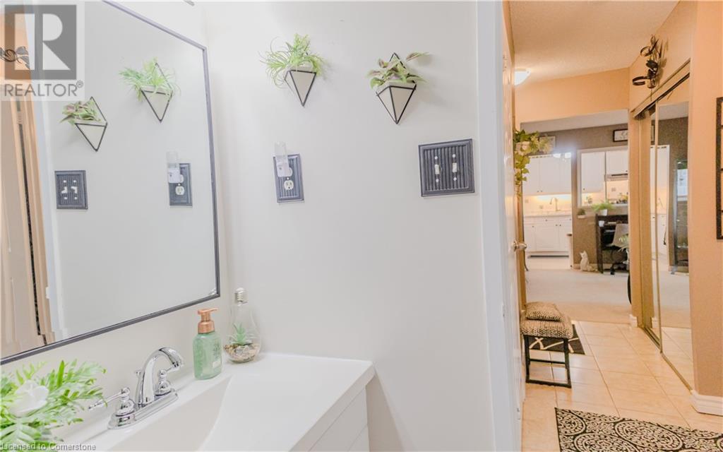 1100 Courtland Avenue E Unit# 705, Kitchener, Ontario  N2C 2H9 - Photo 35 - 40731288