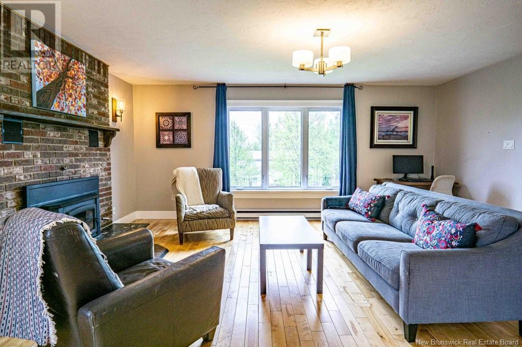 Property at 25 Rosewood Drive image 5