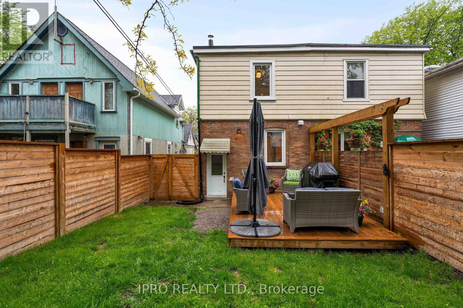 110 Duvernet Avenue, Toronto, Ontario  M4E 1V4 - Photo 48 - E12166446