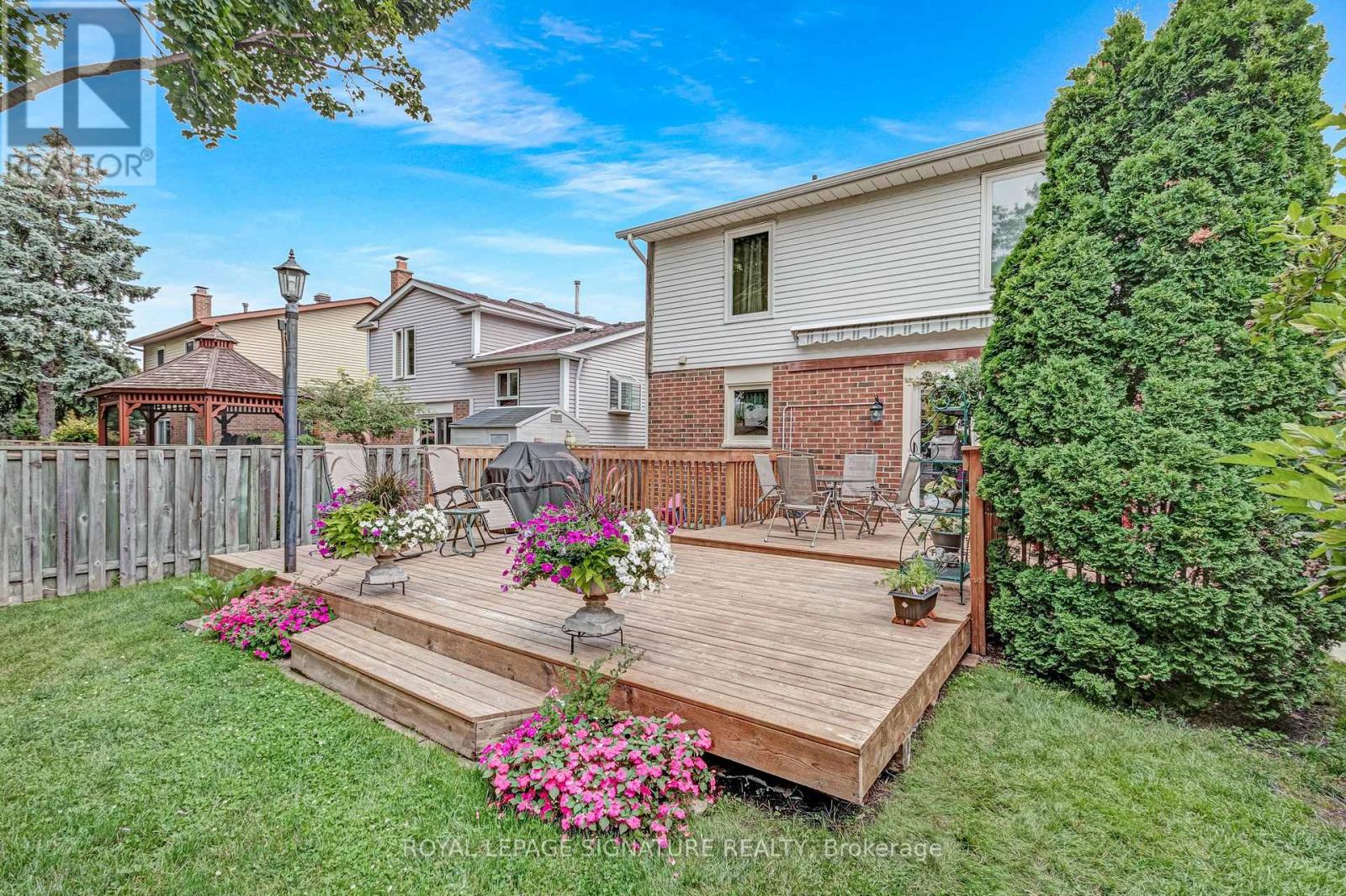 219 Goldhawk Trail, Toronto, Ontario  M1V 1X4 - Photo 33 - E12166453