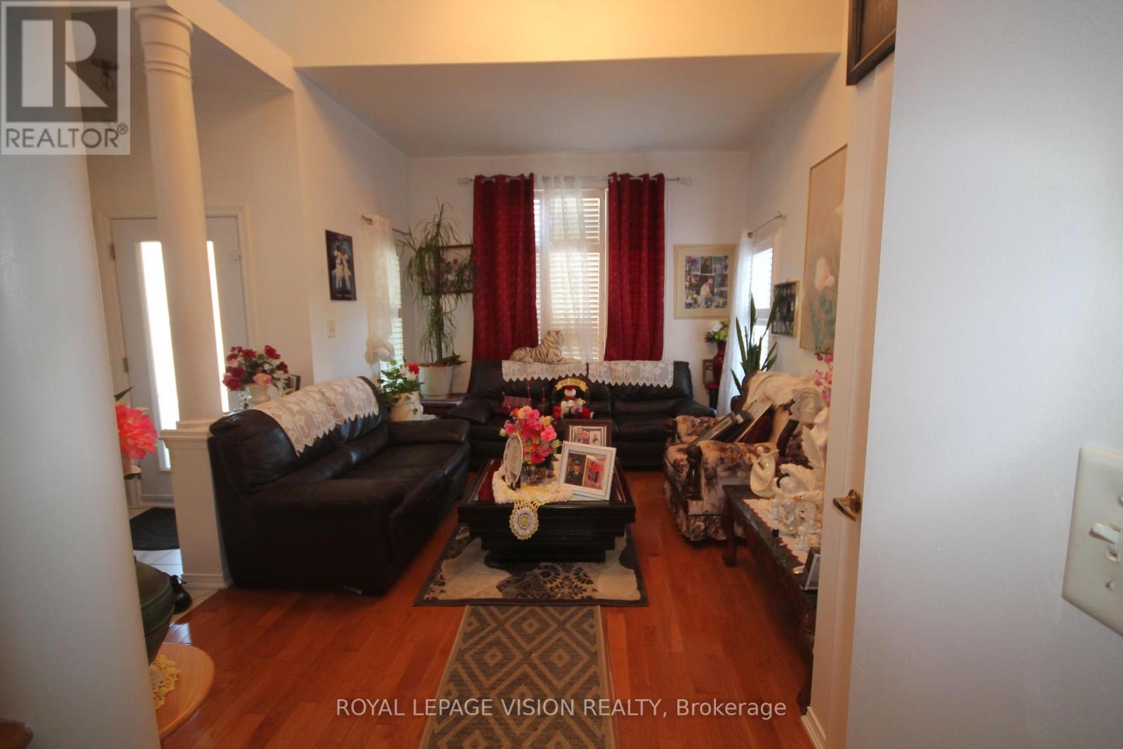 45 Bradbury Crescent, Ajax, Ontario  L1T 4H5 - Photo 8 - E12166496