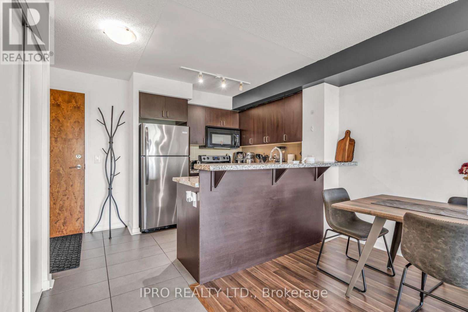 906 - 1235 Bayly Street, Pickering, Ontario  L1W 1L7 - Photo 8 - E12166521