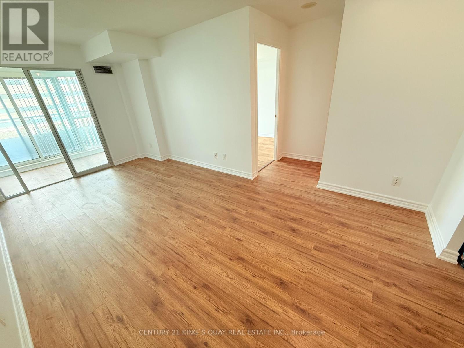 713 - 60 Town Centre Court, Toronto, Ontario  M1P 0B1 - Photo 2 - E12156908