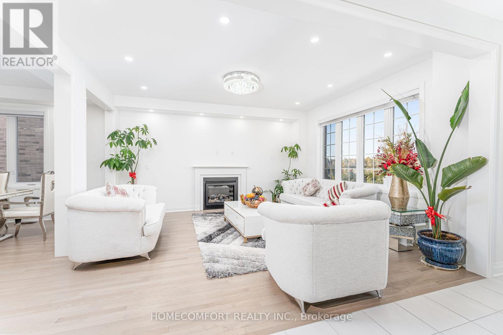 42 Marlene Johnston Drive, East Gwillimbury, Ontario  L9N 0W8 - Photo 18 - N12166526