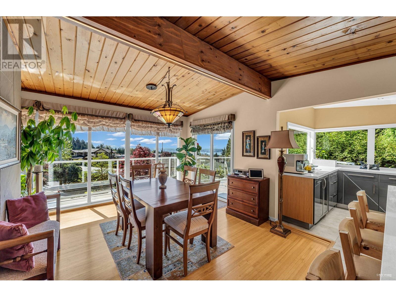 4323 Valencia Avenue, North Vancouver, British Columbia  V7N 4A7 - Photo 15 - R3005653