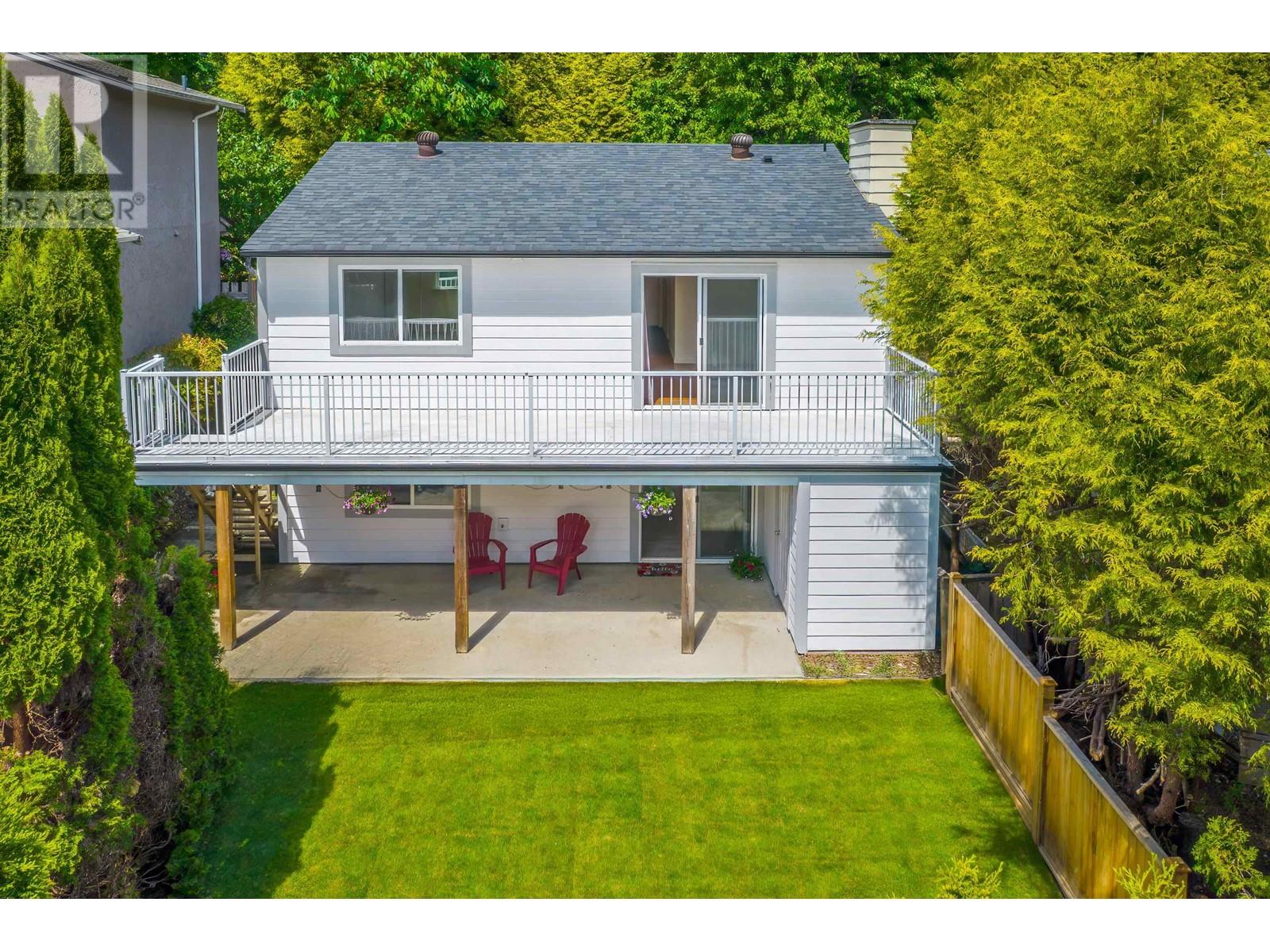 723 APPLEYARD COURT, Port Moody, British Columbia