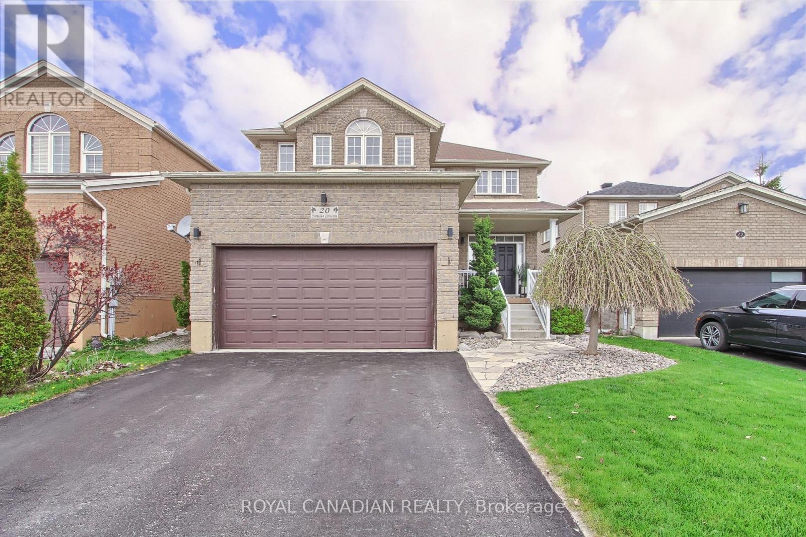 20 PARISIAN CRESCENT, Barrie, Ontario