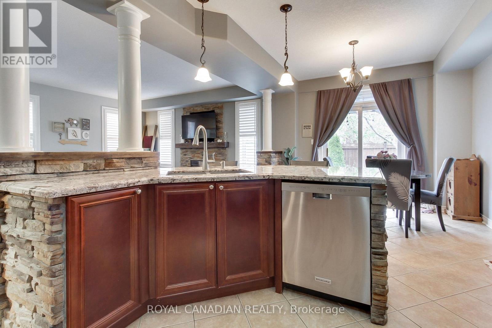 20 Parisian Crescent, Barrie, Ontario  L4N 0Y9 - Photo 20 - S12166472