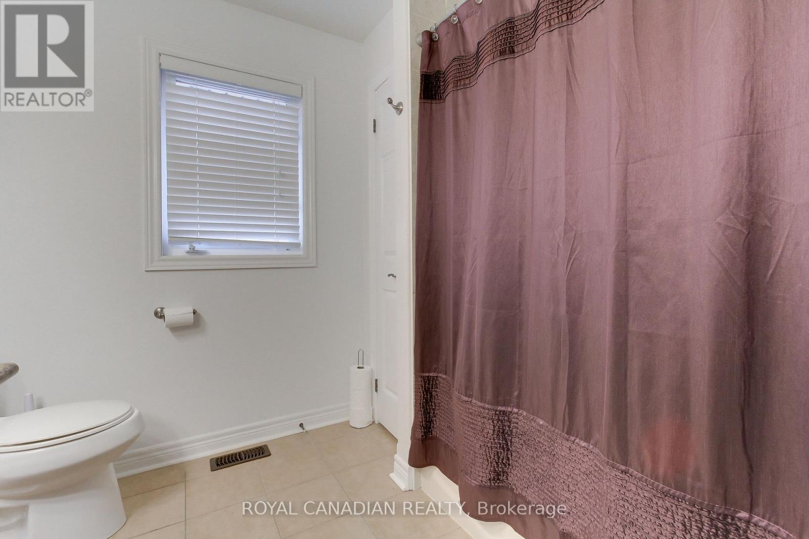 20 Parisian Crescent, Barrie, Ontario  L4N 0Y9 - Photo 38 - S12166472