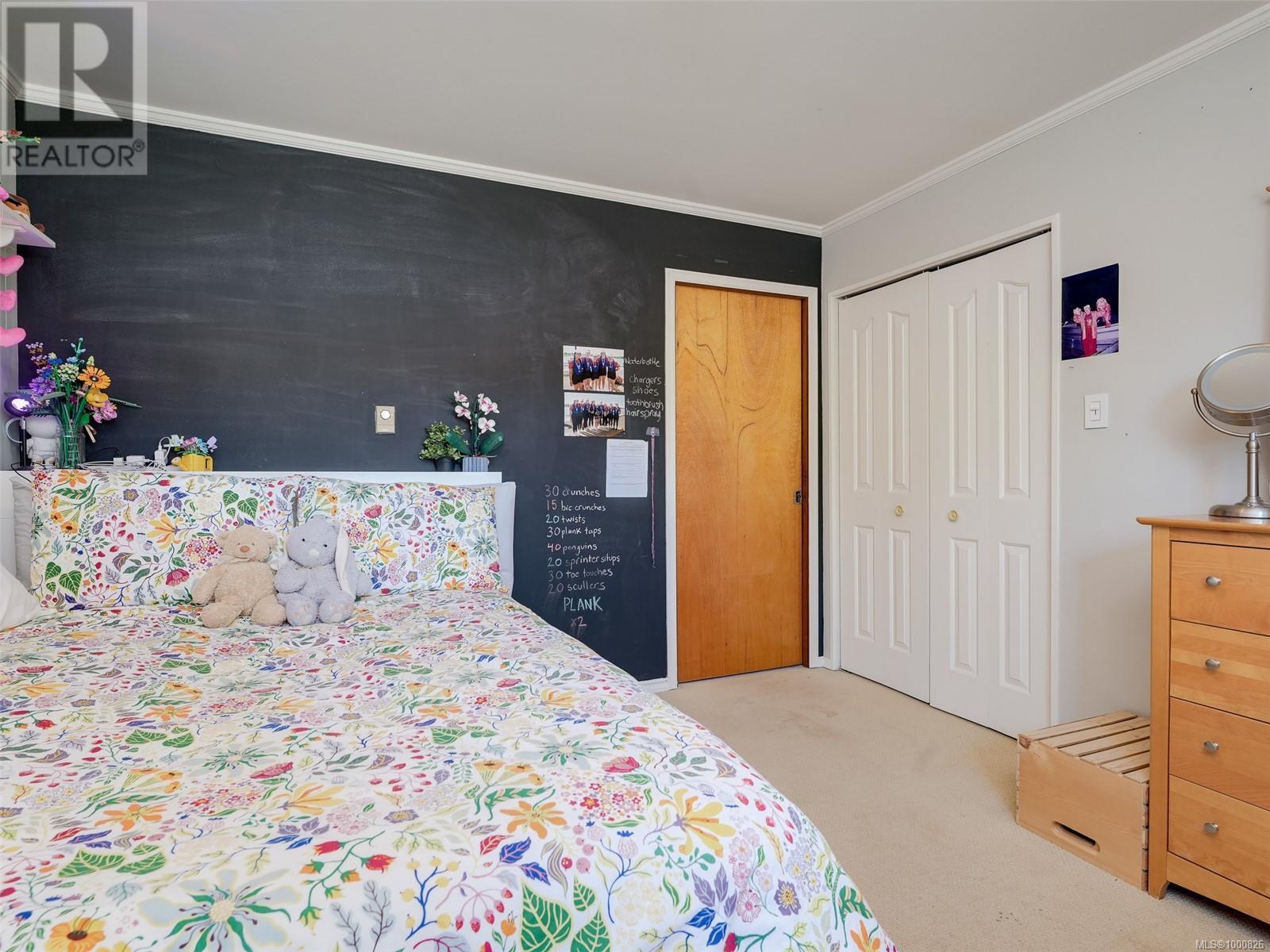 Property at 581 Prince Robert Dr image 1
