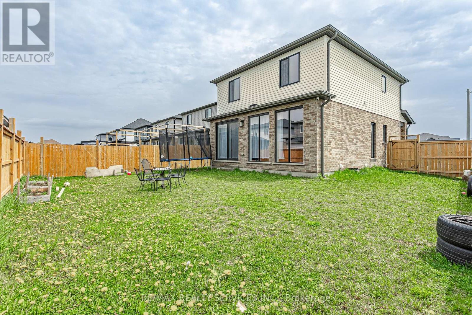 2227 Evans Boulevard, London South, Ontario  N6M 0H7 - Photo 34 - X12112770