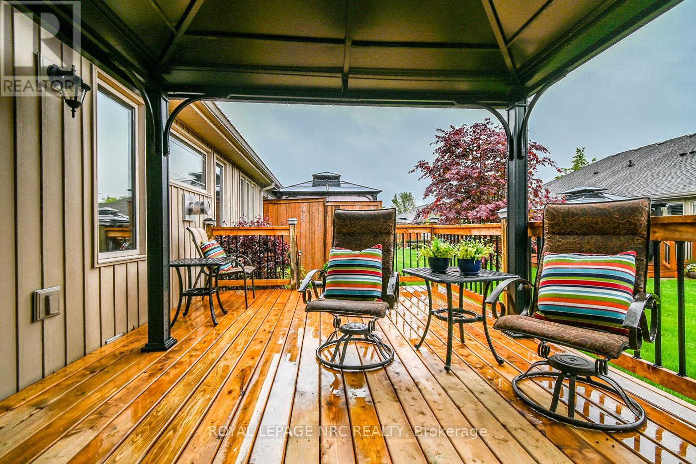 31 - 70 Elmwood Avenue, Welland, Ontario  L3C 0C1 - Photo 3 - X12166724