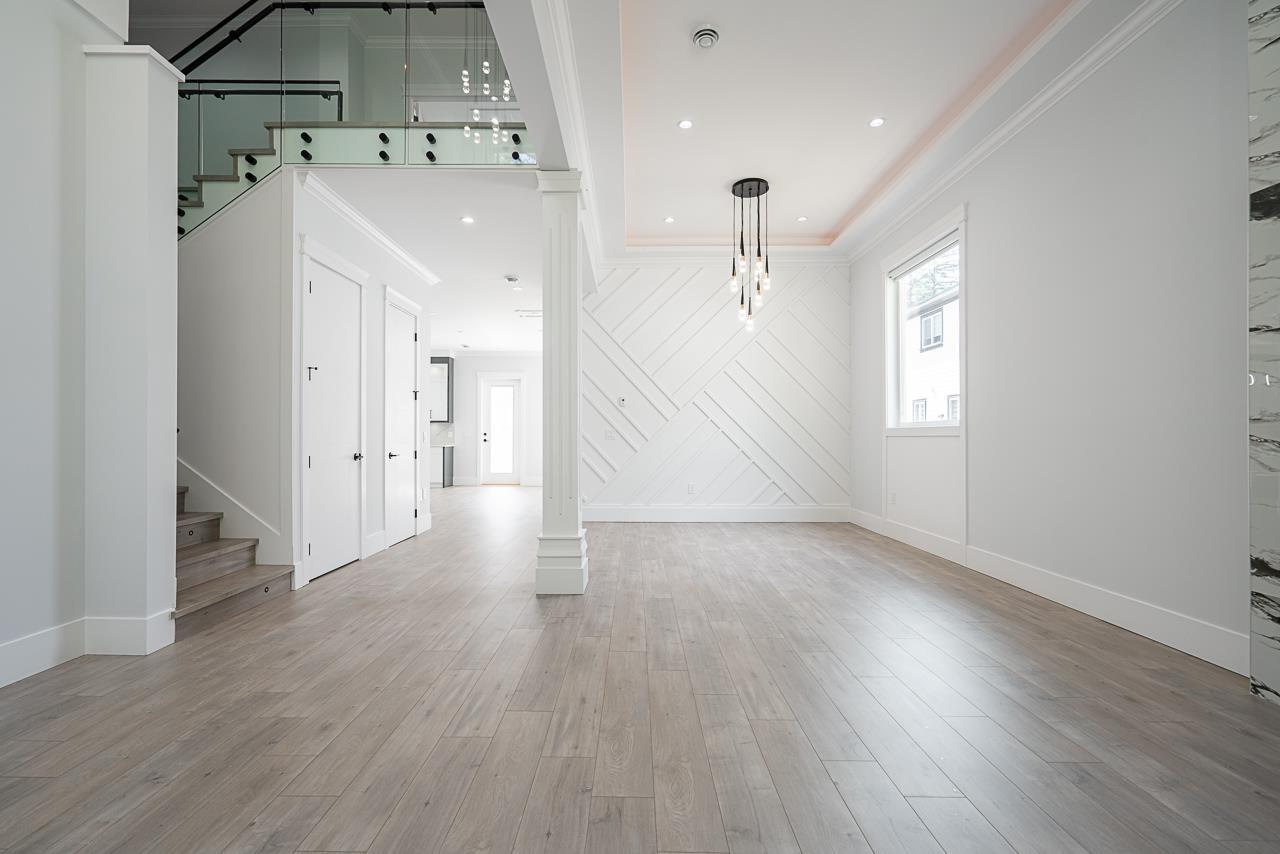 Property at 20126 27A AVENUE image 5