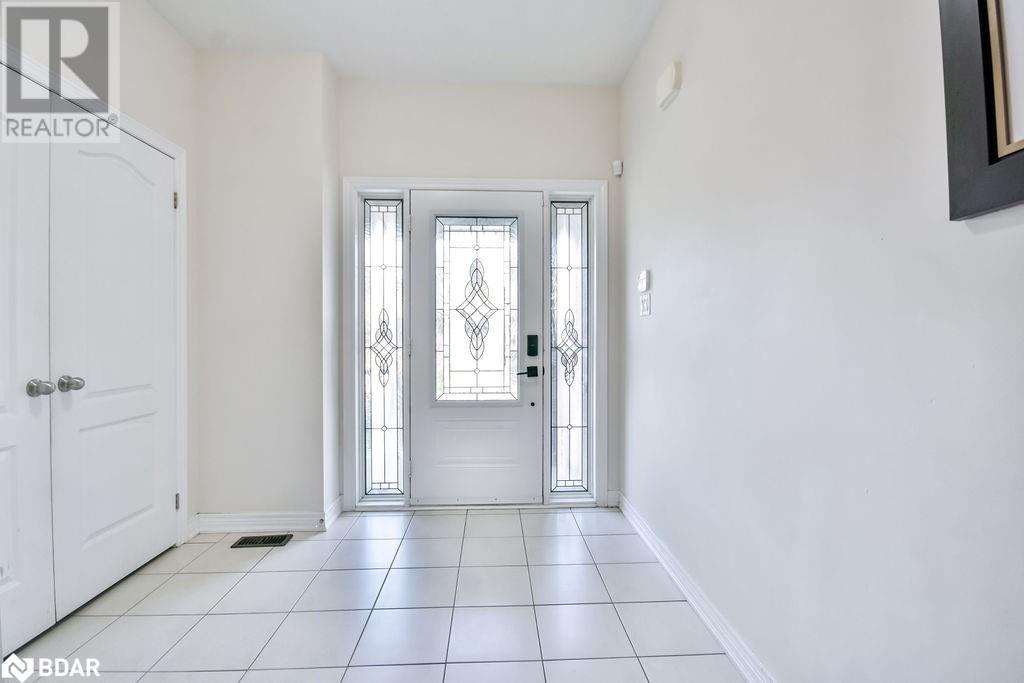 55 Tyndall Drive, Bradford, Ontario  L3Z 4G7 - Photo 4 - 40713789