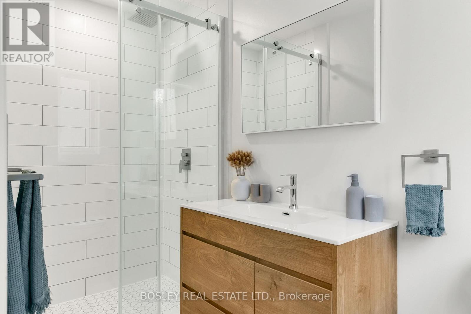 309 Dalesford Road, Toronto, Ontario  M8Y 1G8 - Photo 19 - W12166437