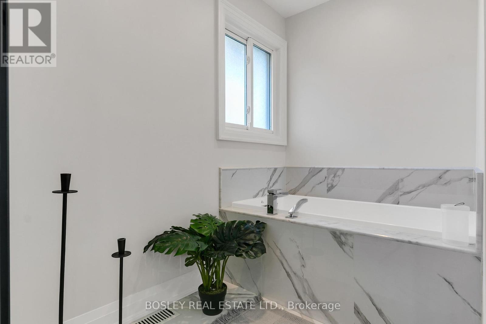 309 Dalesford Road, Toronto, Ontario  M8Y 1G8 - Photo 36 - W12166437