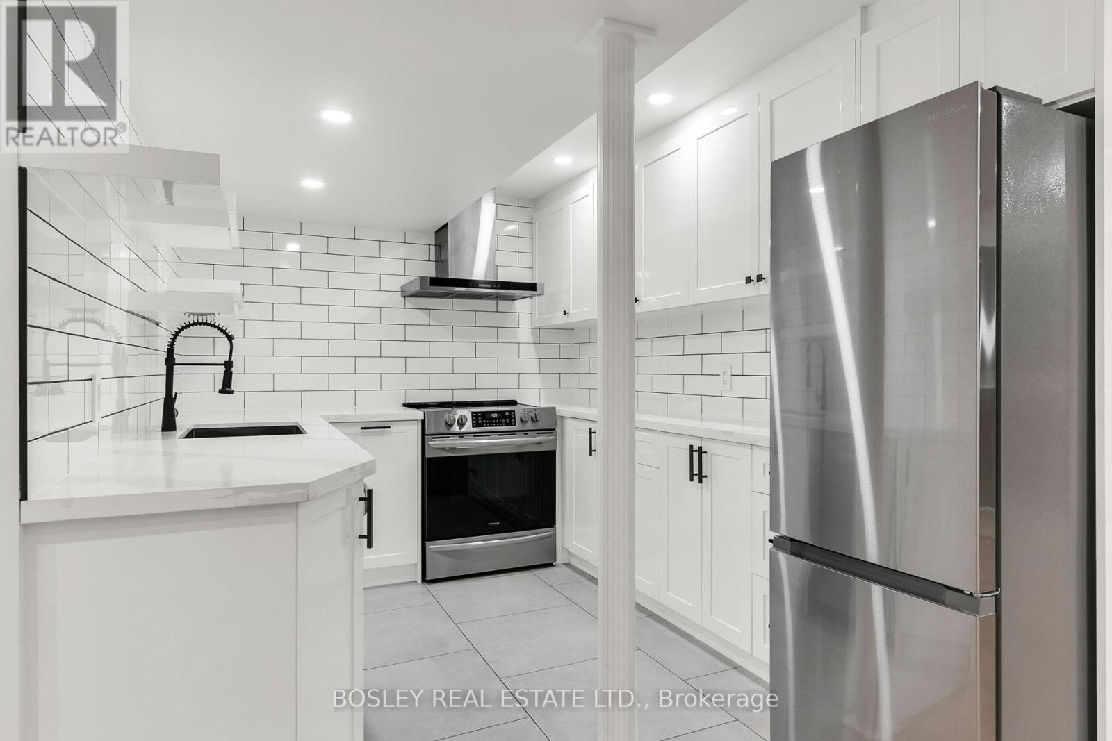 309 Dalesford Road, Toronto, Ontario  M8Y 1G8 - Photo 44 - W12166437