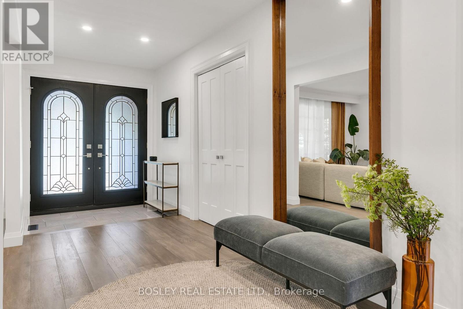 309 Dalesford Road, Toronto, Ontario  M8Y 1G8 - Photo 5 - W12166437
