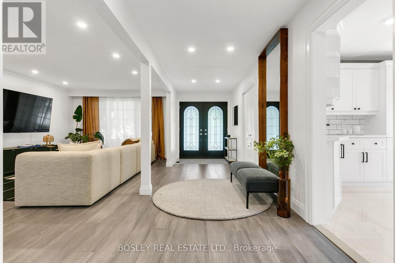 309 Dalesford Road, Toronto, Ontario  M8Y 1G8 - Photo 6 - W12166437