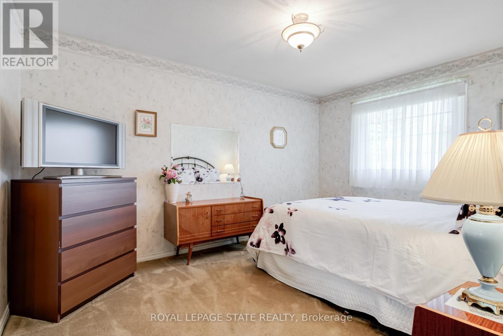 4389 Kerry Drive, Burlington, Ontario  L7L 1W5 - Photo 26 - W12166438